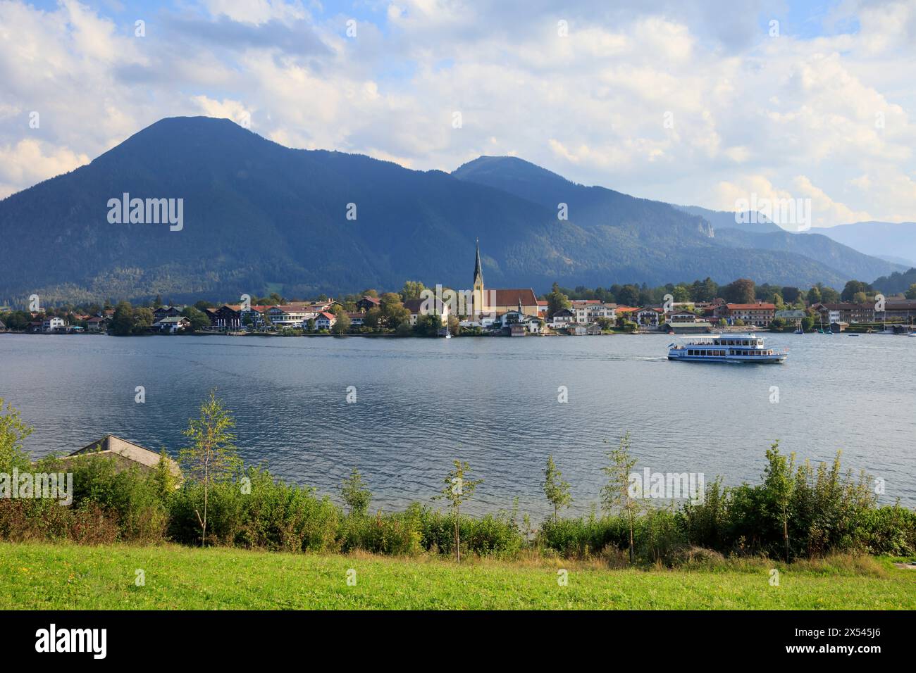 Geographie / Reisen, Deutschland, Bayern, Oberbayern, Rottach-Egern, TEGERNSEE, STADTBILD, ADDITIONAL-RIGHTS-CLEARANCE-INFO-NOT-AVAILABLE Stockfoto