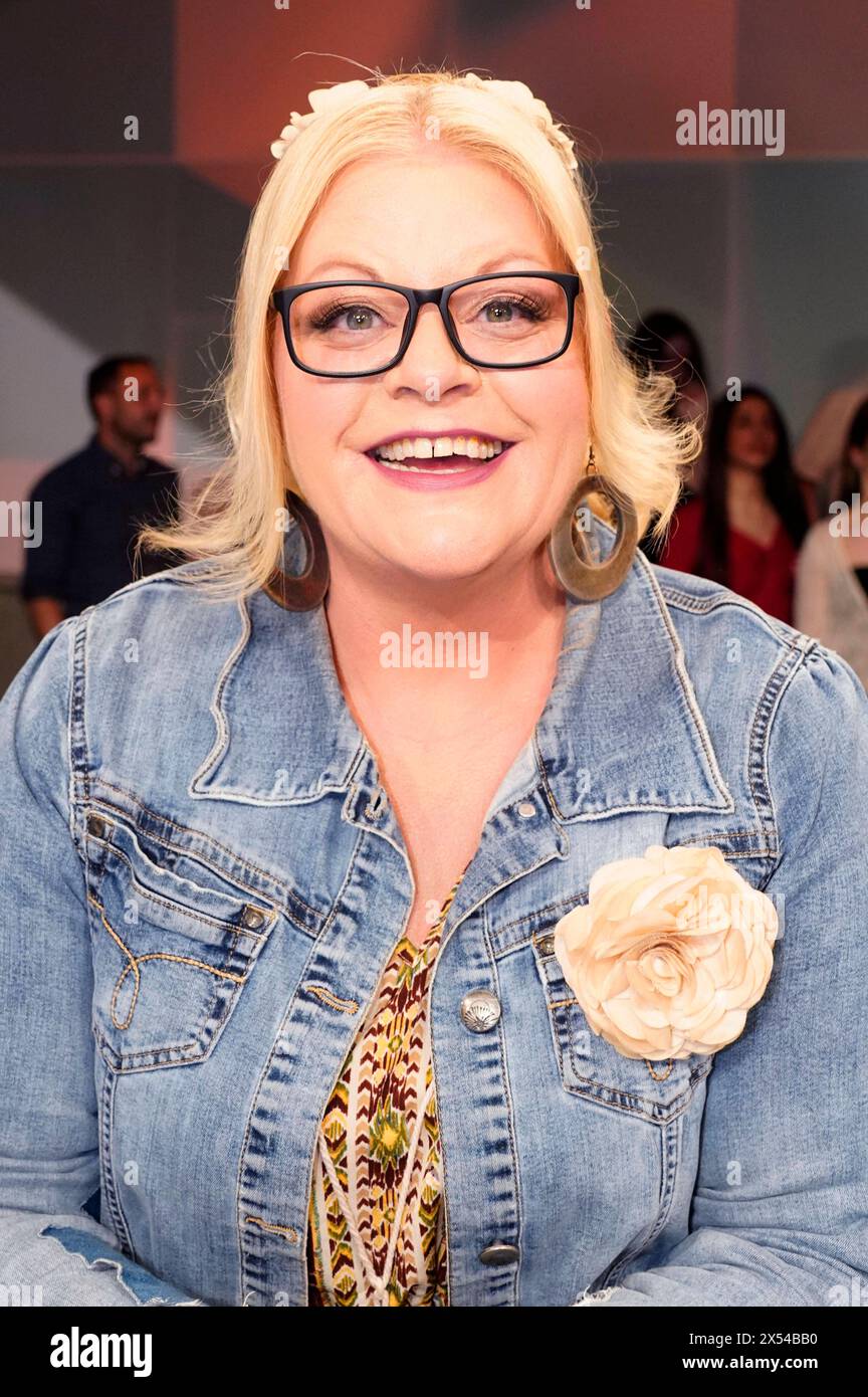 Tine Wittler in der ARD-Talkshow hart aber fair im Studio Adlershof. Berlin, 06.05.2024 *** Tine Wittler auf der ARD Talkshow hart aber fair im Studio Adlershof Berlin, 06 05 2024 Foto:XT.xBartillax/xFuturexImagex hart fair0605 4532 Stockfoto