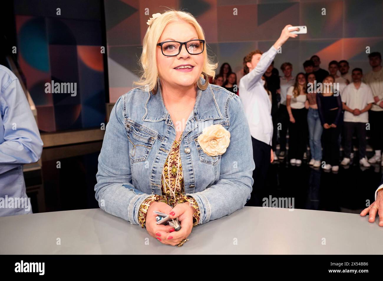 Tine Wittler in der ARD-Talkshow hart aber fair im Studio Adlershof. Berlin, 06.05.2024 *** Tine Wittler auf der ARD Talkshow hart aber fair im Studio Adlershof Berlin, 06 05 2024 Foto:XT.xBartillax/xFuturexImagex hart fair0605 4530 Stockfoto