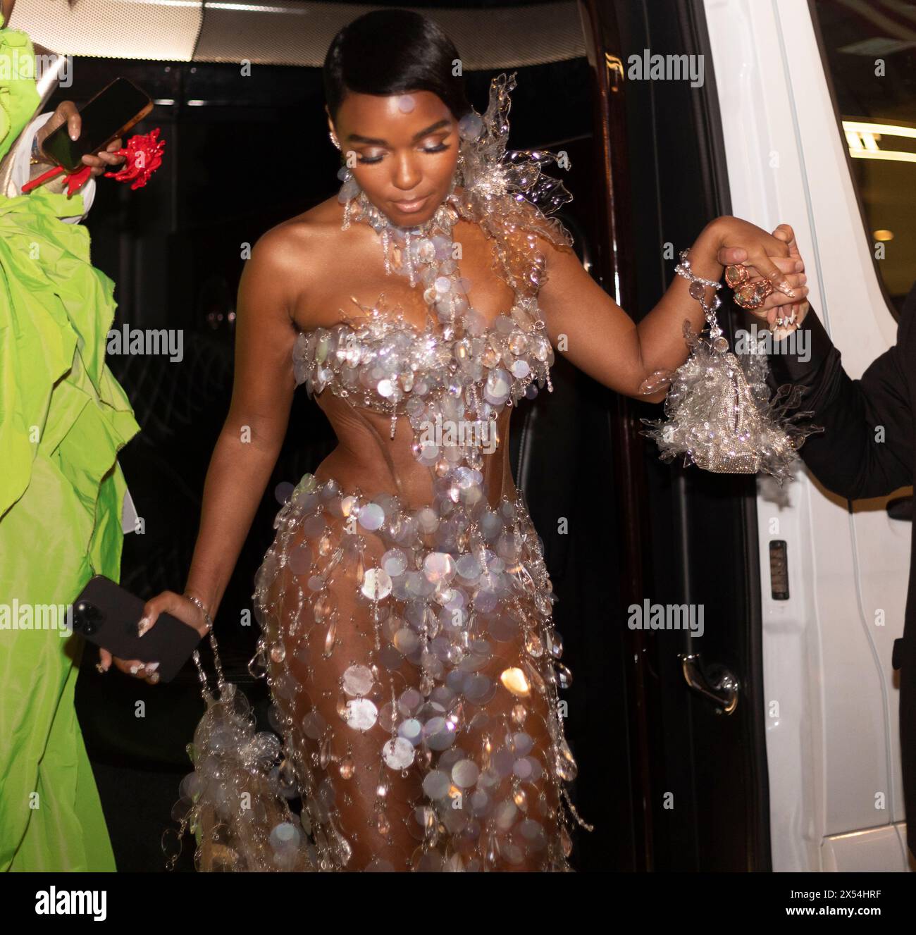 New York, USA. Mai 2024. Janelle Monae tritt auf den roten Teppich für die Met Gala Afterparty im Mark Hotel. Quelle: John Garry/Alamy Live News Stockfoto