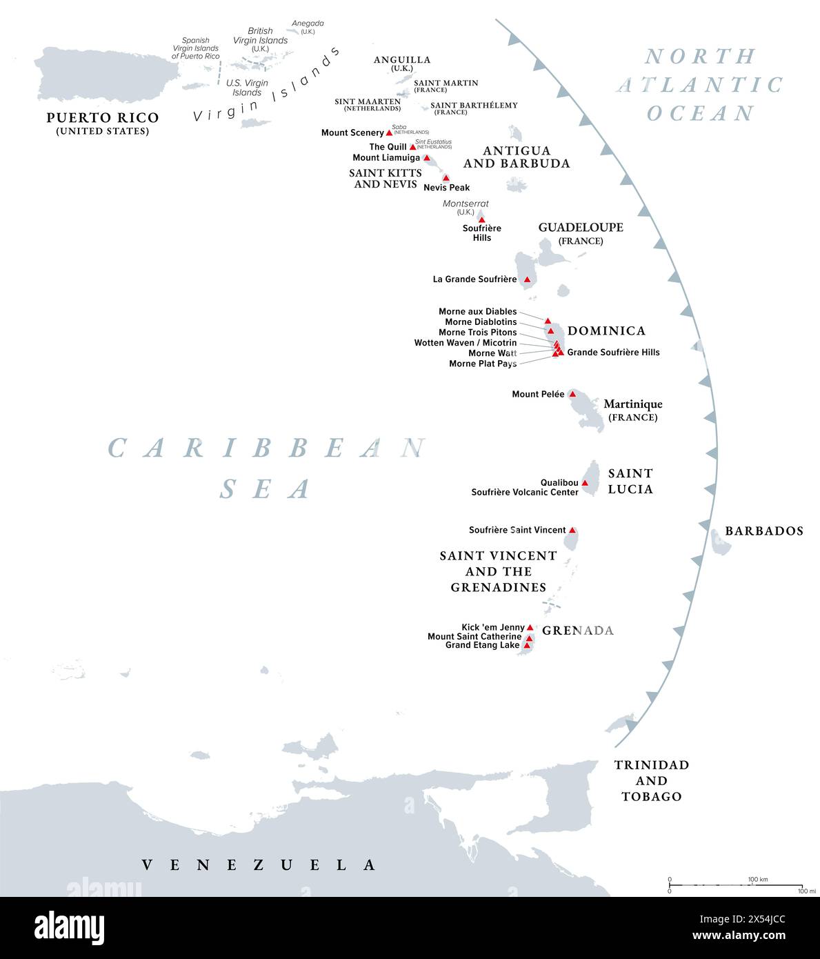 Vulkane der karibischen Inseln, politische Karte. Karte des sichelförmigen Inselbogens der Kleinen Antillen mit potenziell aktiven Vulkanen. Stockfoto