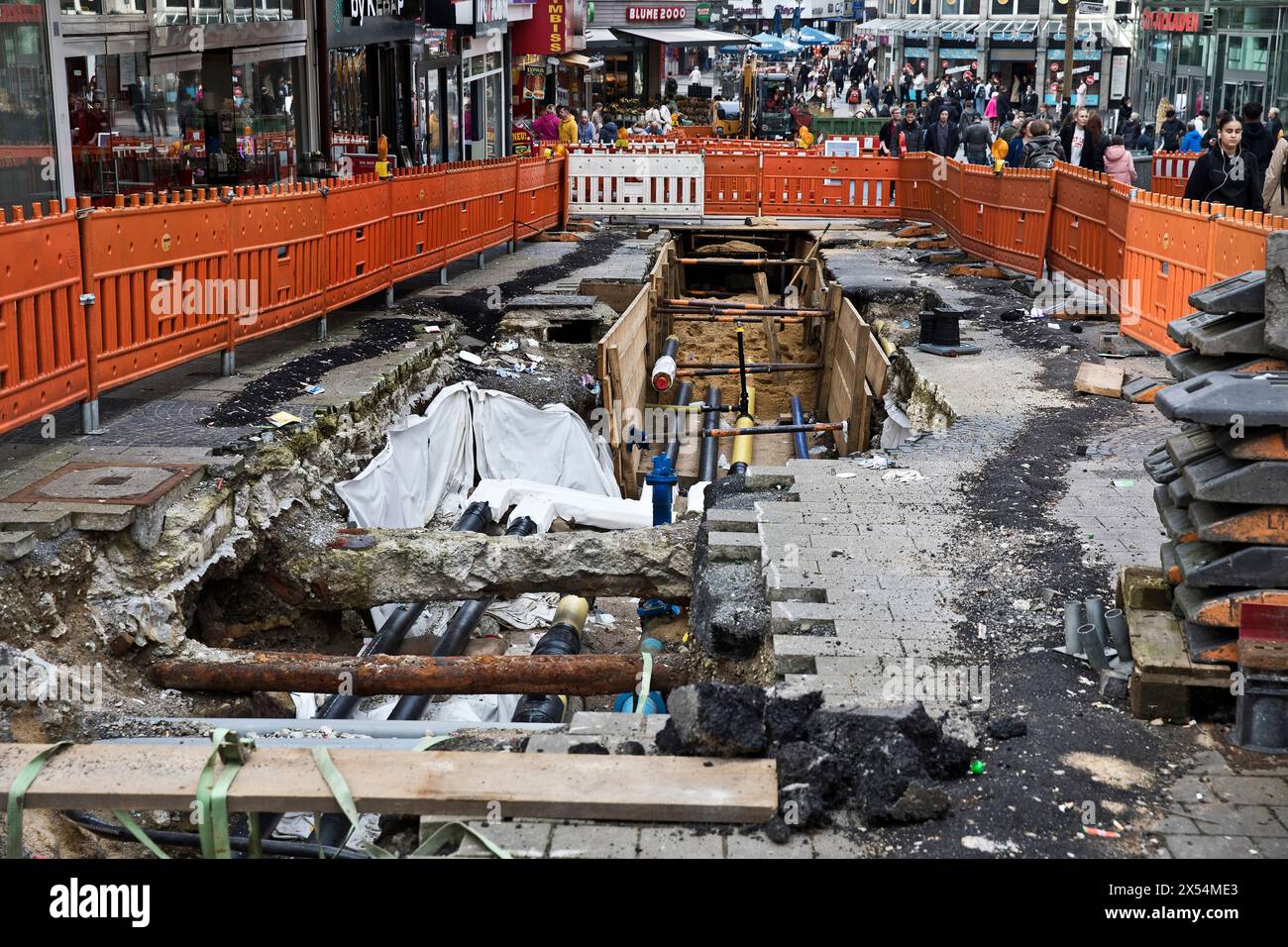 Baustelle in der Fußgängerzone, Erneuerung der Infrastruktur, Alte Freiheit, Deutschland, Nordrhein-Westfalen, Bergisches Land, Wuppertal Stockfoto