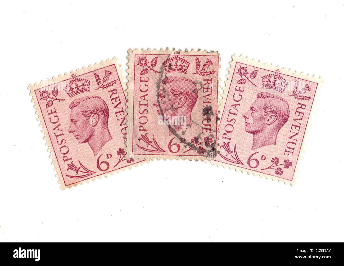 Eine Montage der Briefmarken von König Georg VI. 6. Aus Großbritannien auf weißem Hintergrund. Stockfoto