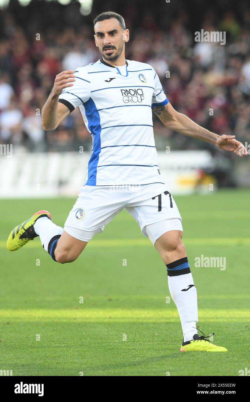 Salerno, Italien. Mai 2024. Davide Zappacosta von Atalanta BC während des Spiels der Serie A zwischen US Salernitana 1919 gegen Bologna FC im Arechi Stadium am 06. Mai 2024 in Salerno, italien Endpunktzahl 1-2 (Foto: Agostino Gemito/Pacific Press) Credit: Pacific Press Media Production Corp./Alamy Live News Stockfoto