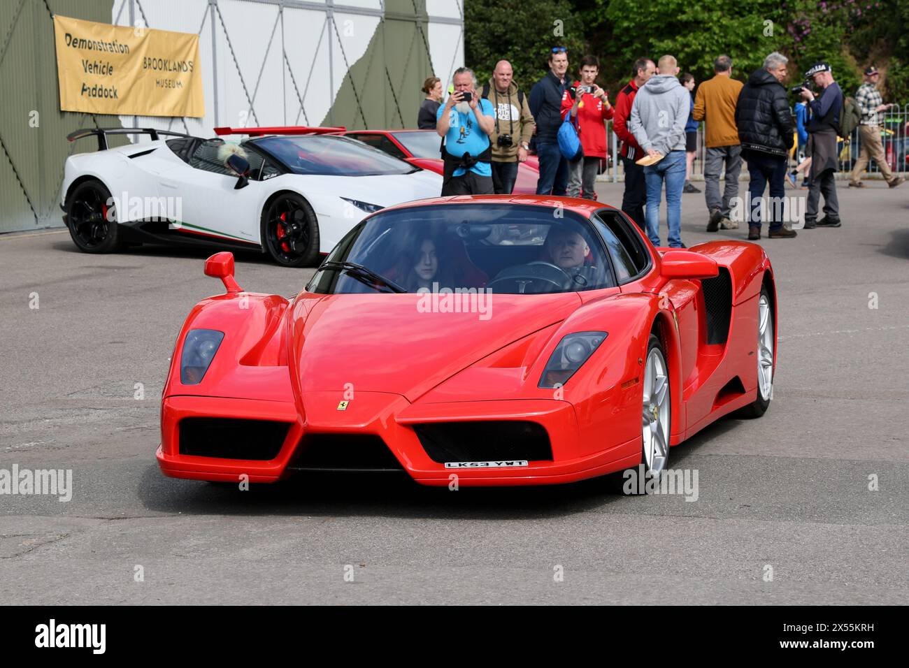 2004 Ferrari Enzo am Italienischen Autotag im Brooklands Museum, Weybridge, Großbritannien am 5/24 Stockfoto