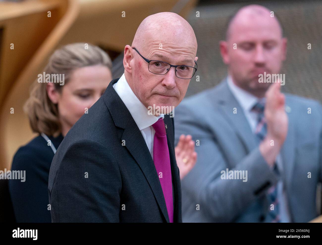 John Swinney spricht vor der Kammer, nachdem er als erster Minister im schottischen Parlament in Edinburgh gewählt wurde. Bilddatum: Dienstag, 7. Mai 2024. Stockfoto