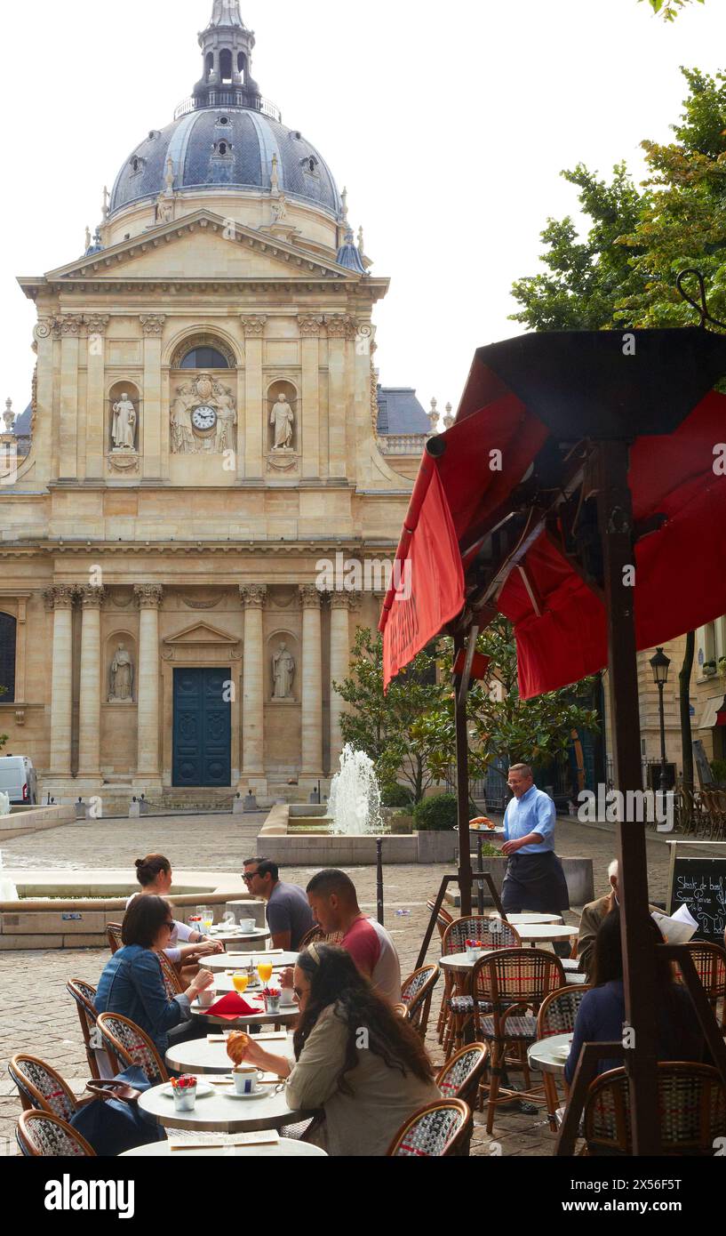 Terrassenrestaurant. Universität Sorbonne. Place de la Sorbonne. Paris. Frankreich. Europa. Stockfoto