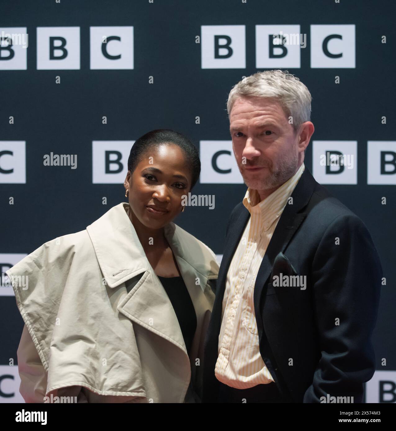 Martin Freeman und Adelayo Adedayo bei der Presseinformation vor dem feierlichen Screening von Staffel 2 von „The Responder“ im Fact Picture House Liverpool Stockfoto