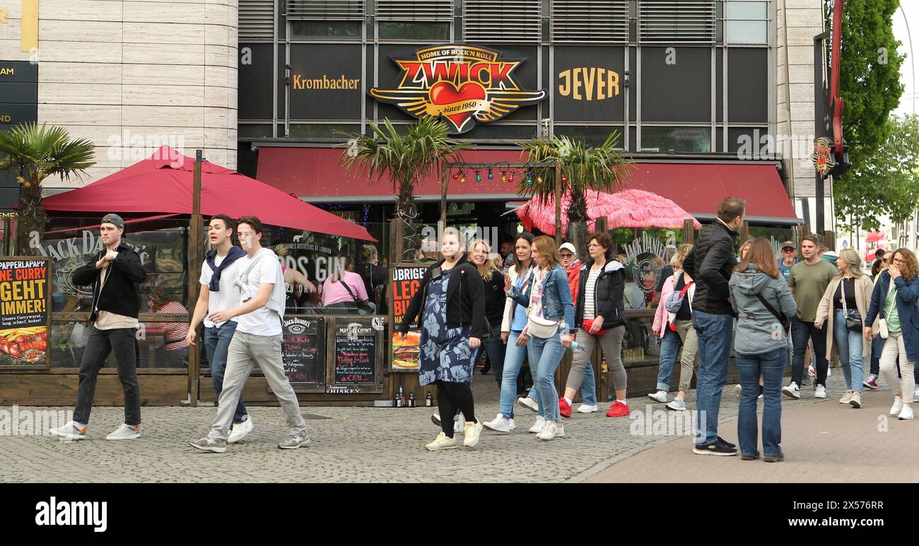 Eingang zur Kultkneipe Zwick am Millerntorplatz 1. St. Pauli Hamburg *** Eintritt zum Kultpub Zwick am Millerntorplatz 1 St. Pauli Hamburg Stockfoto