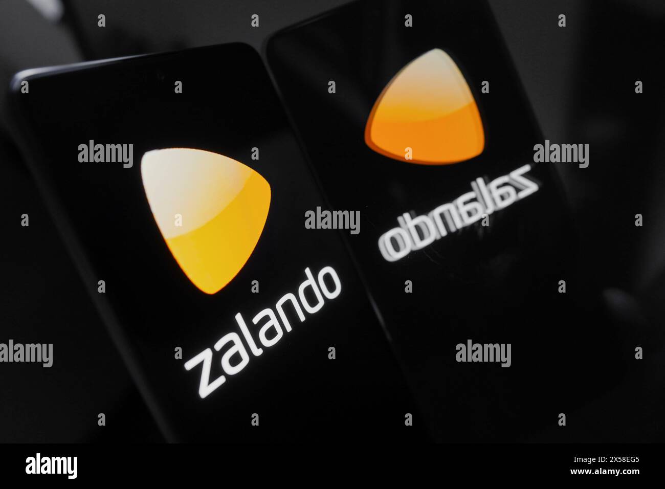 Brasilien. Mai 2024. In dieser Abbildung wird das Zalando SE Logo auf einem Smartphone-Bildschirm angezeigt. (Foto von Rafael Henrique/SOPA Images/SIPA USA) *** ausschließlich für redaktionelle Nachrichten *** Credit: SIPA USA/Alamy Live News Stockfoto