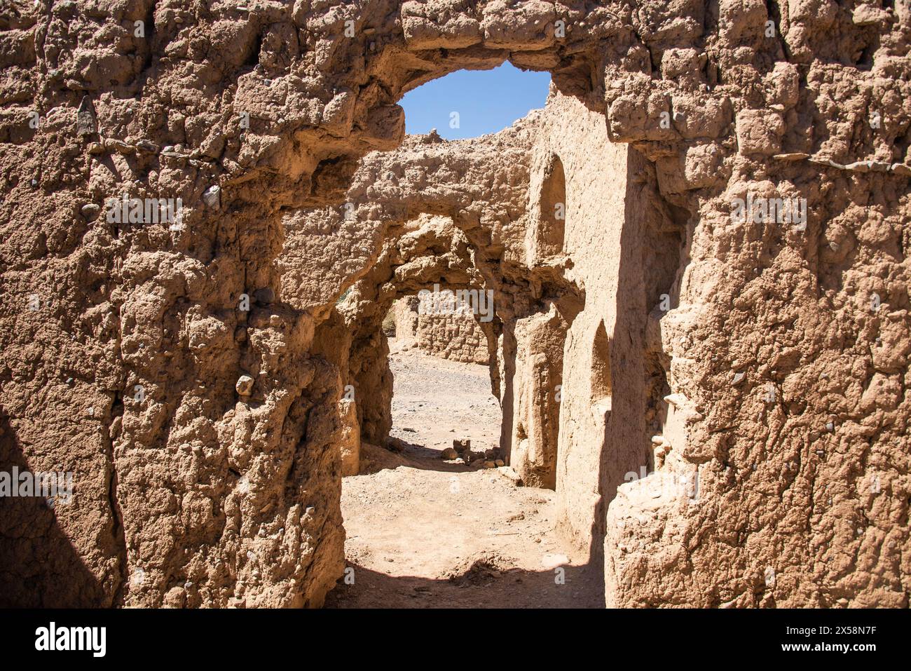 Die Burgruinen von Tanuf, Wadi Tanuf, Al Dakhiliyah, Oman Stockfoto