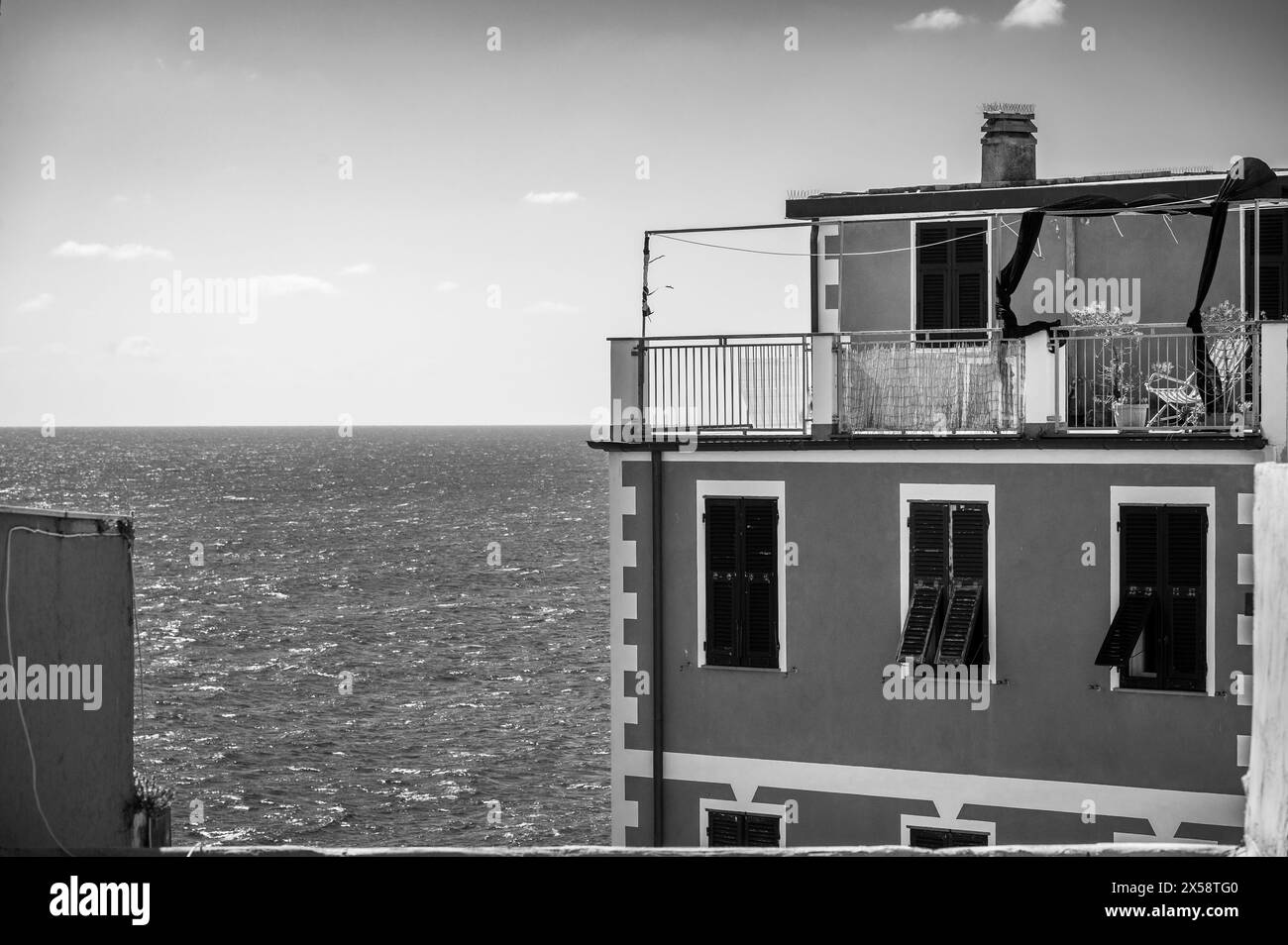 Die Magie der Cinque Terre. Zeitlose Bilder. Riomaggiore und seine hellen Farben. Stockfoto