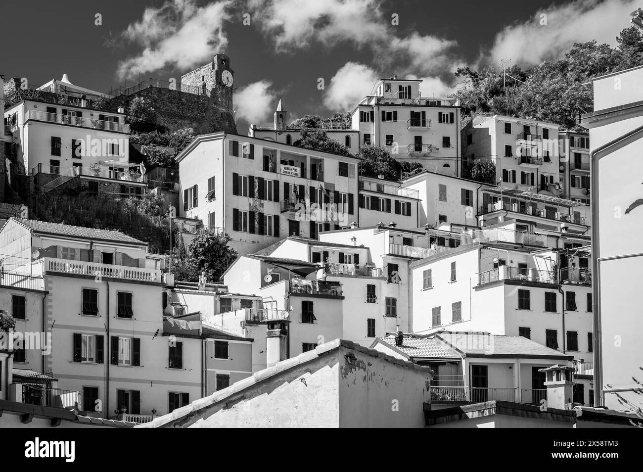Die Magie der Cinque Terre. Zeitlose Bilder. Riomaggiore und seine hellen Farben. Stockfoto
