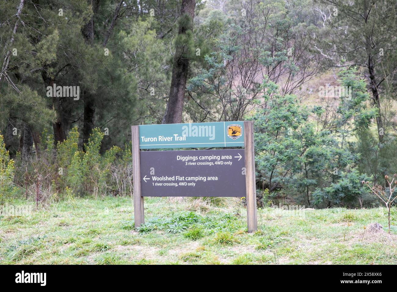 Turon National Park und der Turon River Trail mit Wegbeschreibungen zu Grabungen und Woolshed Campingplätzen durch Flussüberquerungen, New South Wales, Australi Stockfoto