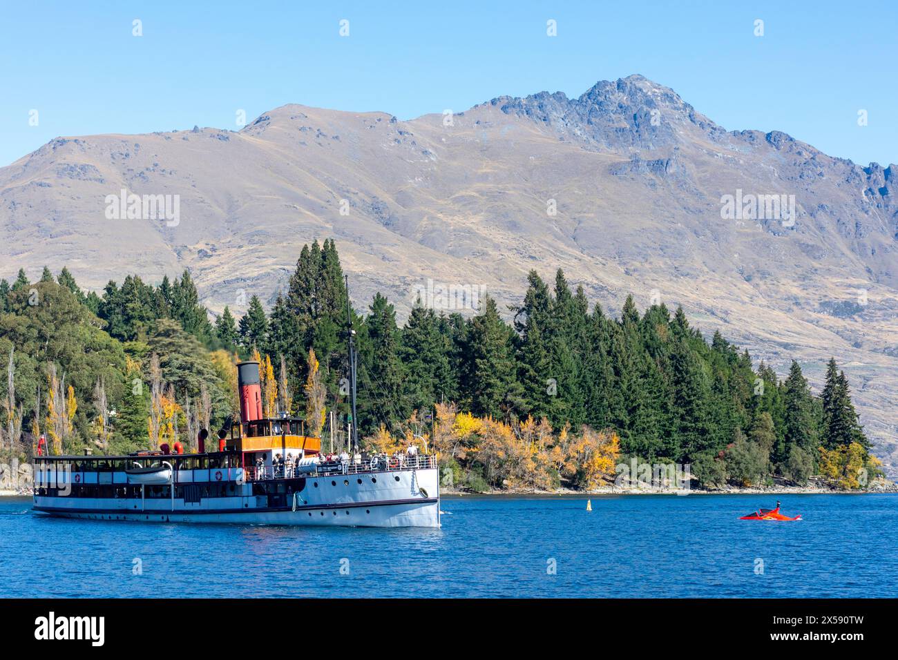 TSS Earnslaw Dampfschiff auf Lake Whakatipu, Queenstown, Otago, Südinsel, Neuseeland Stockfoto