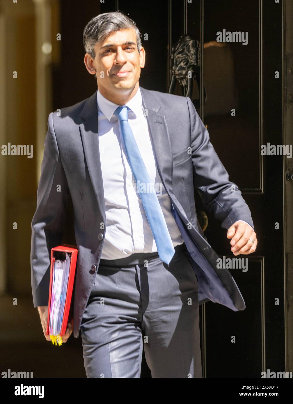 London, Großbritannien. Mai 2024. Rishi Sunak, Premierminister, verlässt die Downing Street 10 für Fragen der Premierminister. London UK Credit: Ian Davidson/Alamy Live News Stockfoto