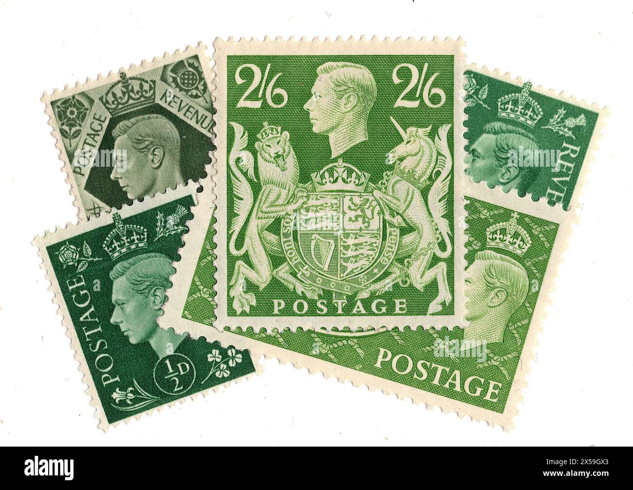 Eine Montage von grünen Münzpostmarken von King George VI aus Großbritannien auf weißem Hintergrund. Stockfoto