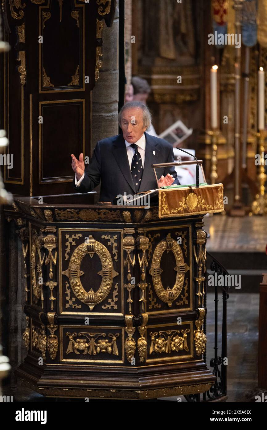 Der ehemalige F1-Rennfahrer Jackie Stewart spricht während eines Dankesgottesdienstes für Sir Stirling Moss in der Londoner Westminster Abbey. Bilddatum: Mittwoch, 8. Mai 2024. Stockfoto