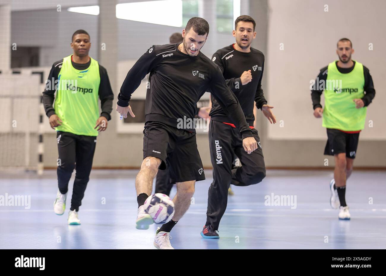 Guimarães, 05/2024 - Seleção de Andebol Nacional AA está em estágio de preparação. Treinou esta Manhã no Pavilhão do Vitória de Guimarães. Rui Sil13;(M3;(Miguel Pereira/Global Imagens) Credit: Atlantico Press/Alamy Live News Stockfoto