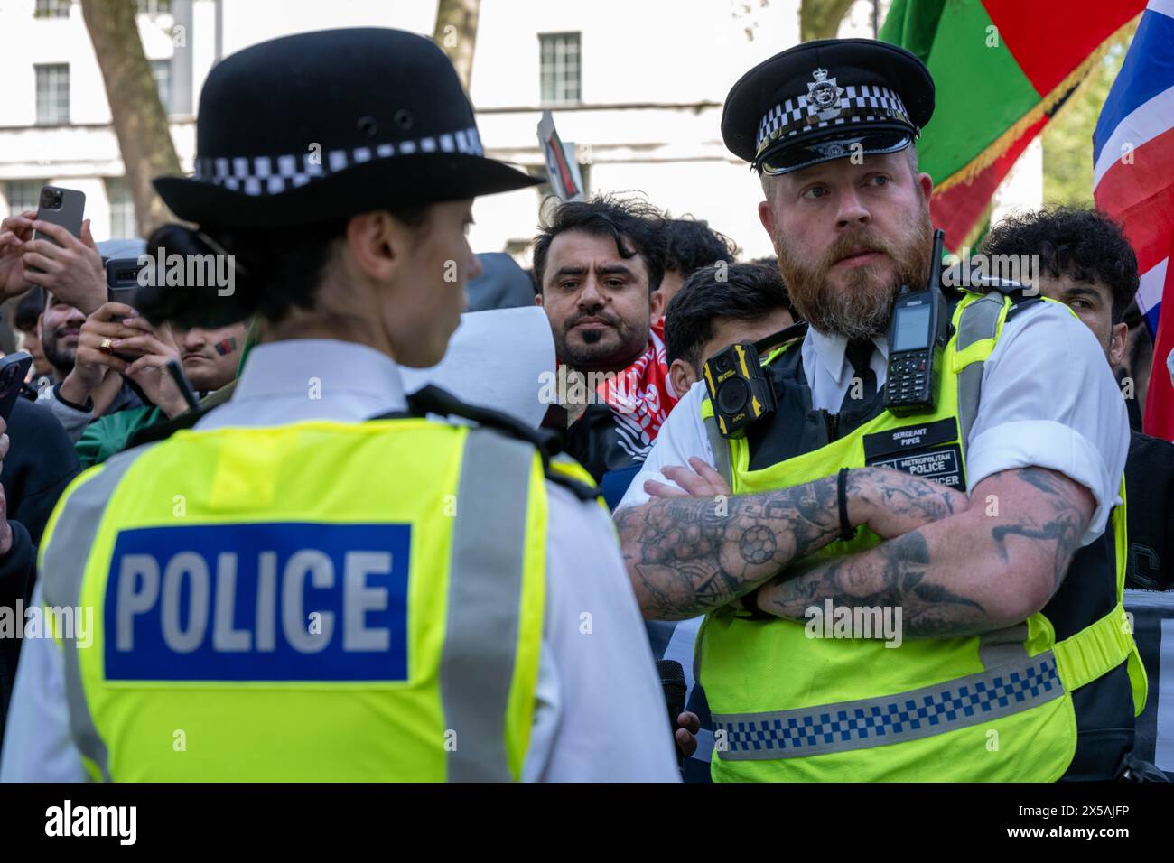 London, Großbritannien. Mai 2024. Afghanen protestieren gegen den Abschiebeprozess in Ruanda vor der Downing Street London UK Credit: Ian Davidson/Alamy Live News Stockfoto