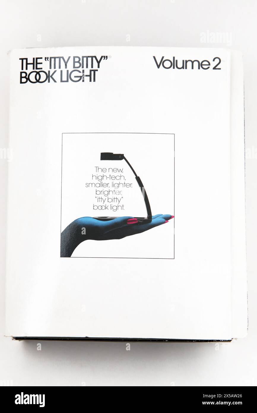 Das itty Bitty Book Light, um Ihr Buch bei Nacht zu beleuchten Stockfoto