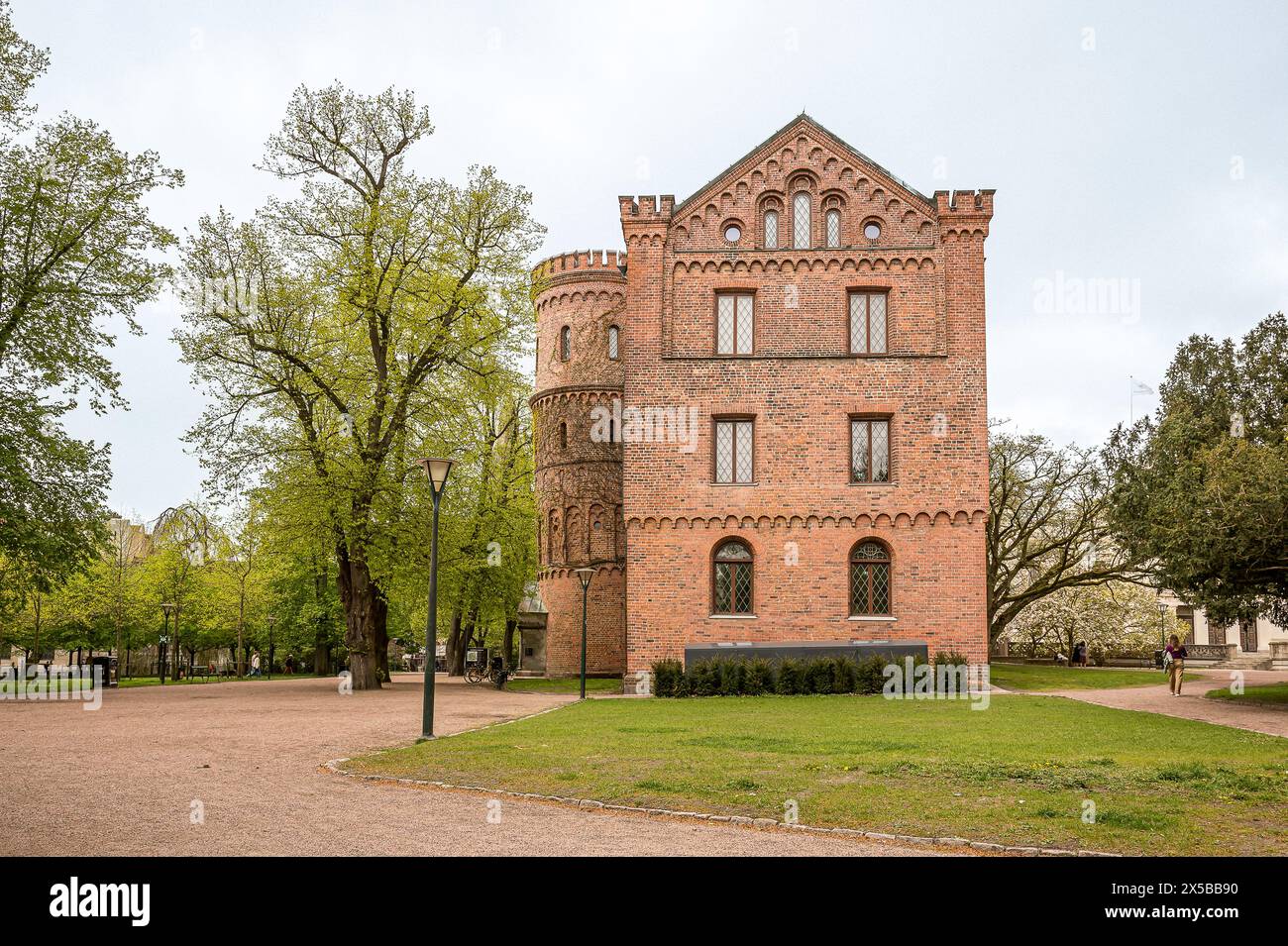 Der Giebel des Königshauses an der Universität Lund, Schweden, 6. Mai 2024 Stockfoto
