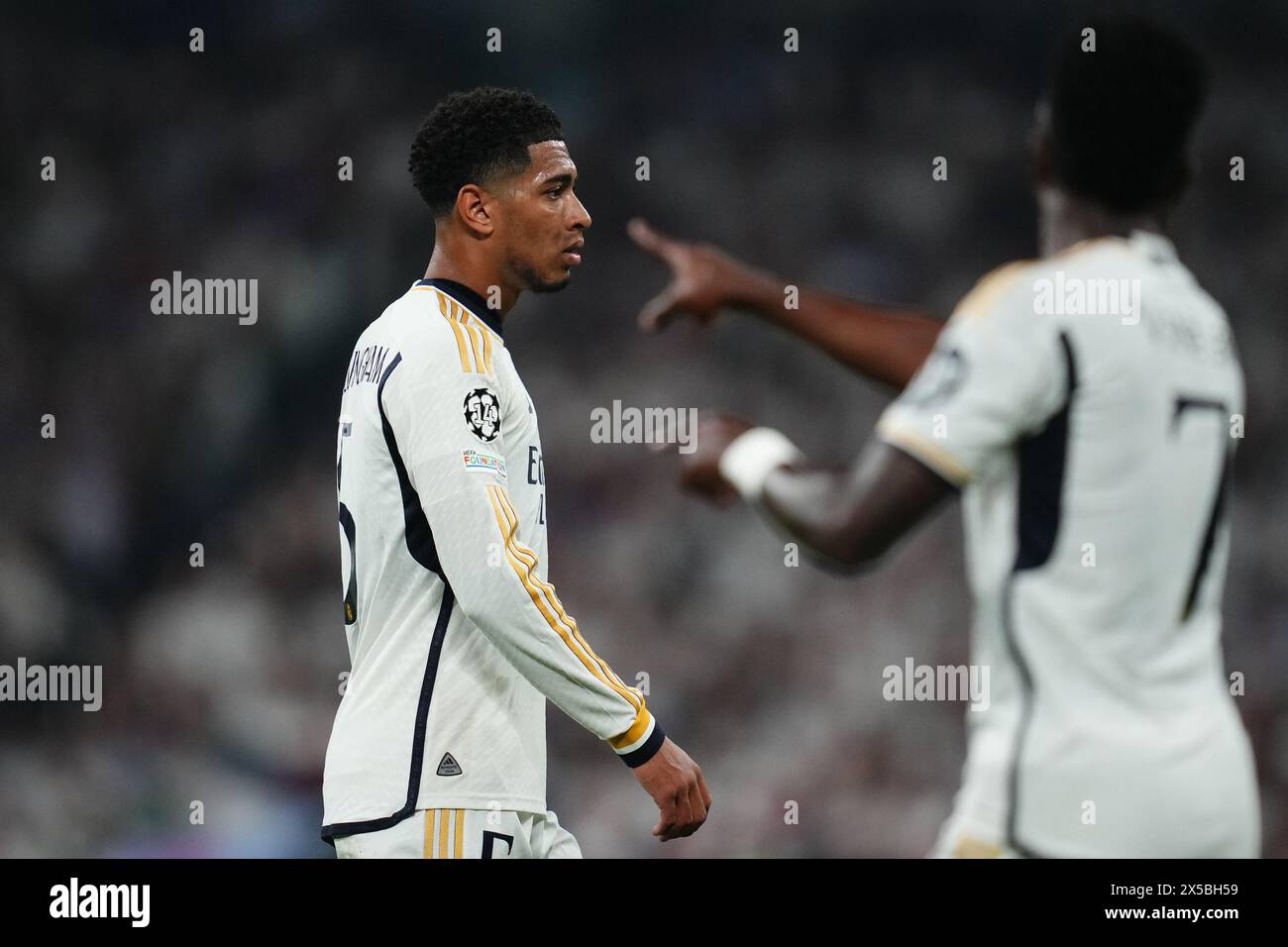 Madrid, Spanien. Mai 2024. Jude Bellingham von Real Madrid spielte am 8. Mai 2024 im Santiago Bernabeu Stadion in Madrid Spanien während des UEFA Champions League-Spiels, Halbfinals und 2. Legs zwischen Real Madrid und FC Bayern München. (Foto: Sergio Ruiz/PRESSINPHOTO) Credit: PRESSINPHOTO SPORTS AGENCY/Alamy Live News Stockfoto Madrid, Spanien. Mai 2024. Jude Bellingham von Real Madrid spielte am 8. Mai 2024 im Santiago Bernabeu Stadion in Madrid Spanien während des UEFA Champions League-Spiels, Halbfinals und 2. Legs zwischen Real Madrid und FC Bayern München. (Foto: Sergio Ruiz/PRESSINPHOTO) Credit: PRESSINPHOTO SPORTS AGENCY/Alamy Live News Stockfoto