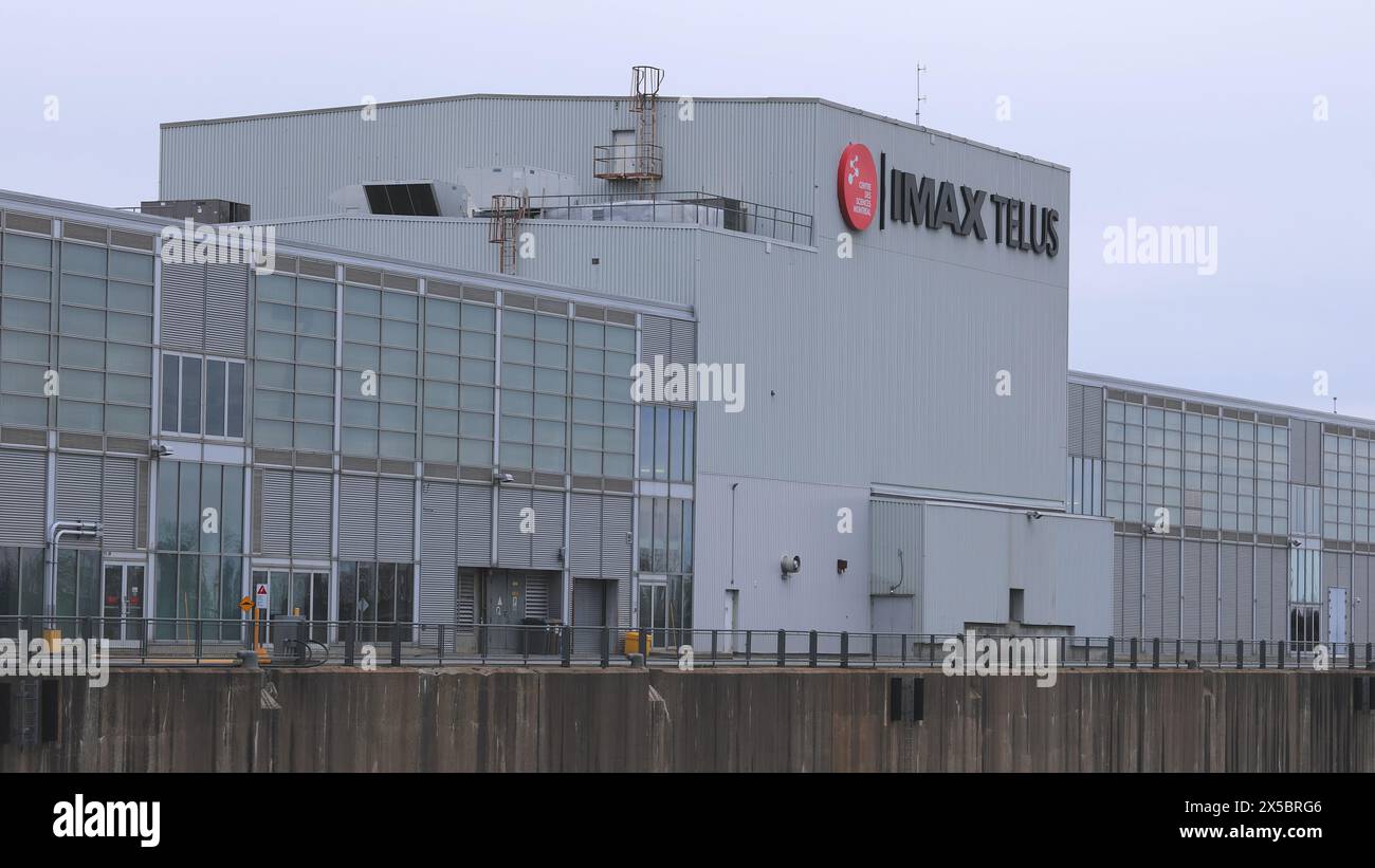 Riesiges IMAX-Kino im Wissenschaftszentrum von Montreal Kanada - MONTREAL, KANADA - 20. APRIL 2024 Stockfoto