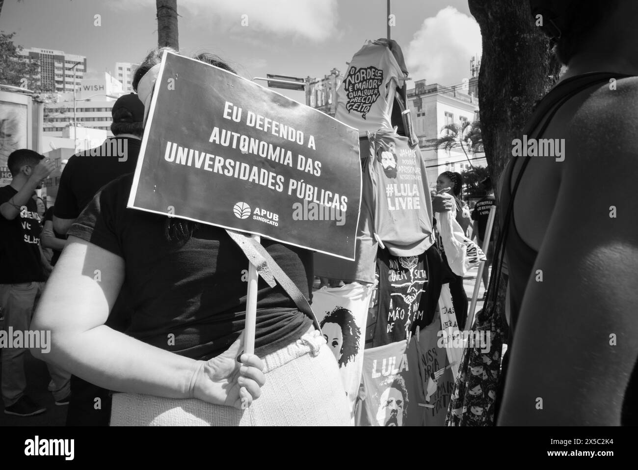 Salvador, Bahia, Brasilien - 7. September 2019: Studenten protestieren während der Feier des brasilianischen Unabhängigkeitstages. Salvador, Bahia. Stockfoto