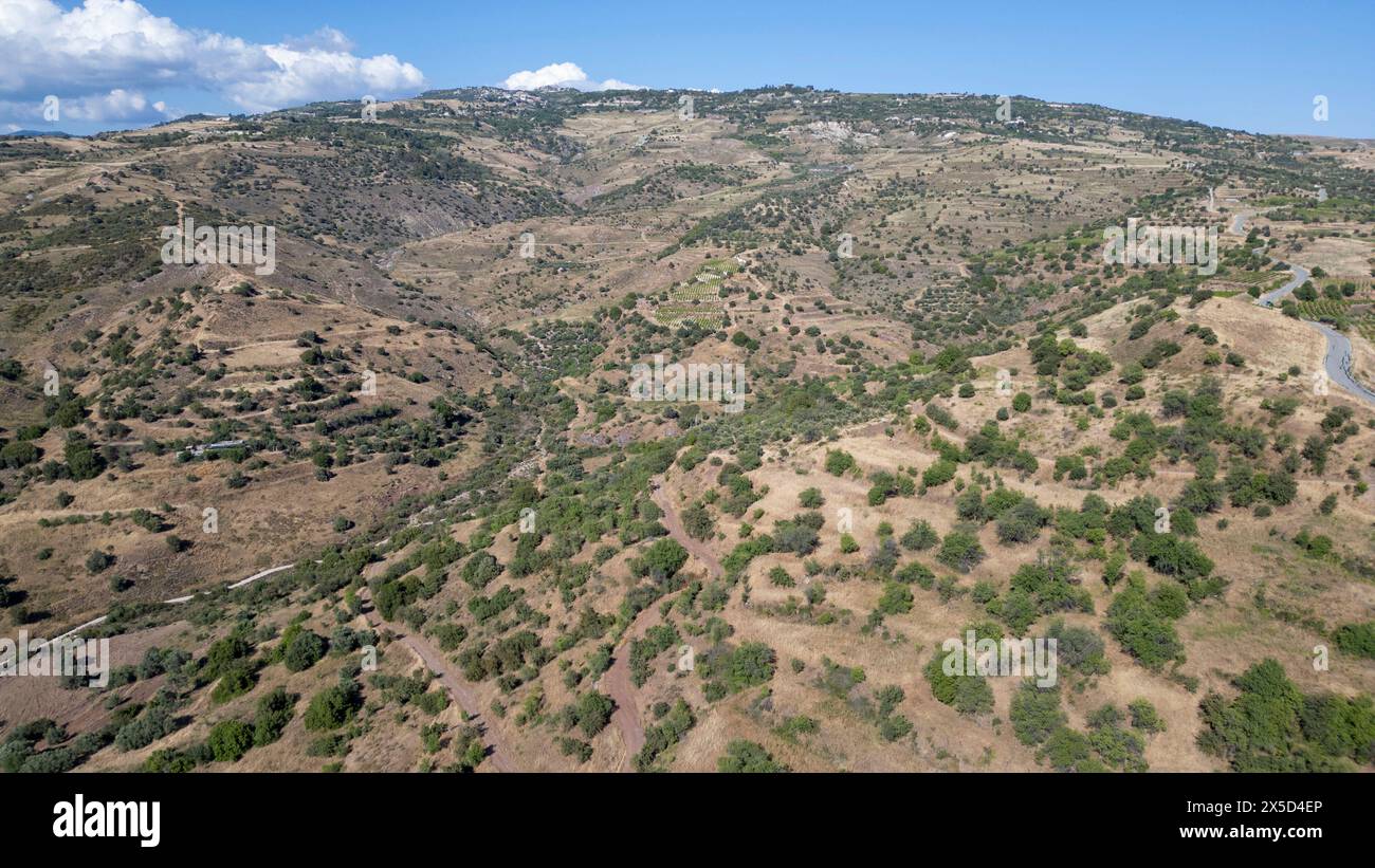 Luftaufnahme der Landschaft um Statos-Ayios Fotios, Paphos Region, Zypern. Stockfoto