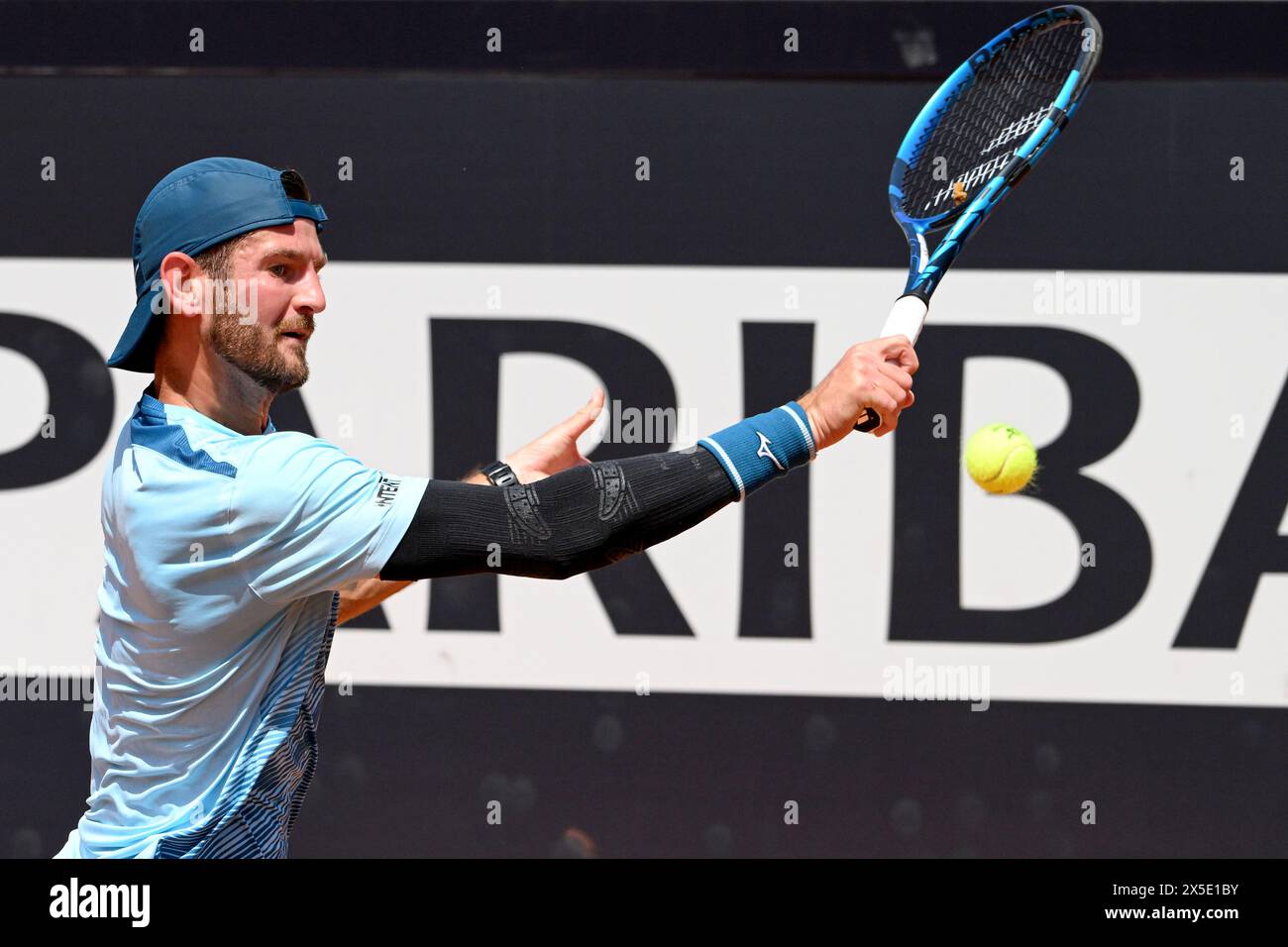 Rom, Italien. Mai 2024. Andrea Vavassori von Italien im Spiel gegen Dominik Koepfer von Deutschland beim Internazionali BNL d’Italia 2024 Tennis Turnier im Foro Italico in Rom, Italien am 9. Mai 2024. Quelle: Insidefoto di andrea staccioli/Alamy Live News Stockfoto