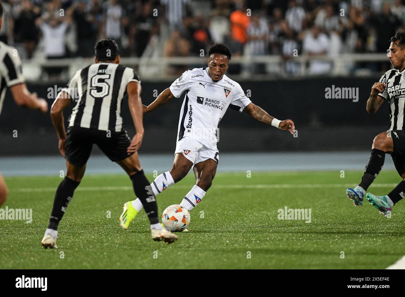 Rio, Brasilien - 08. Mai 2024, Match Botafogo (BRA) gegen LDU (ECU) von Libertadores Championship im Nilton Santos Stadium Stockfoto