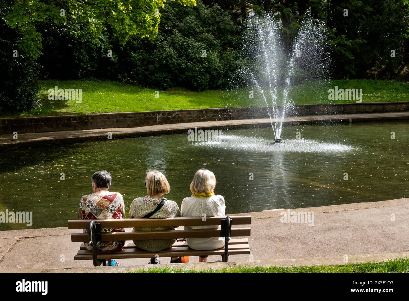 Besucher von Valley Gardens Harrogate North Yorkshire UK Stockfoto