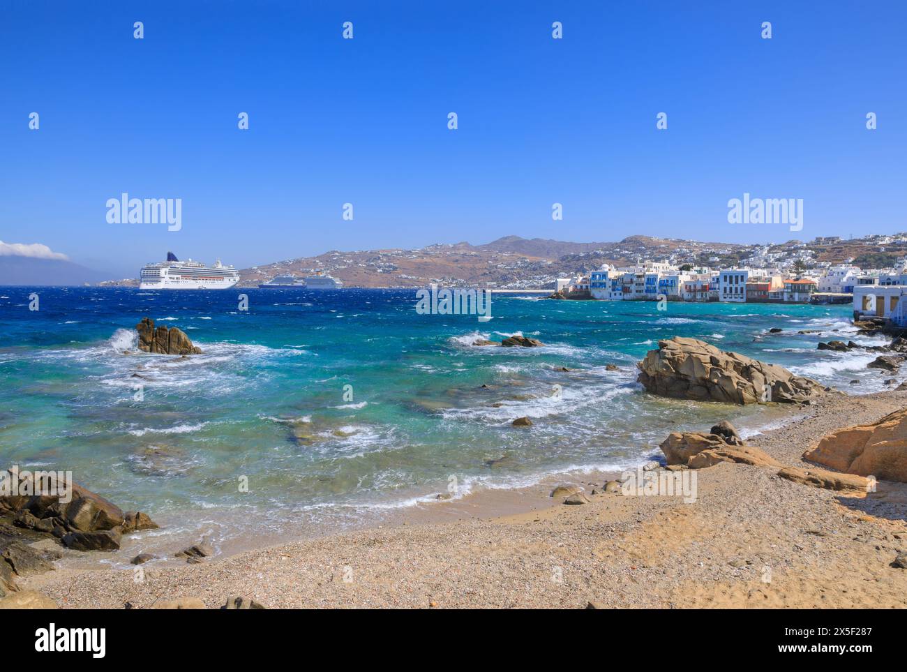 Blick auf das berühmte malerische kleine Venedig auf der Insel Mykonos, Griechenland. Stockfoto