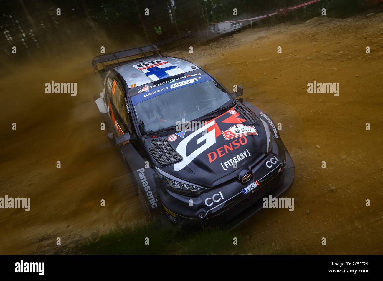 Porto, Portugal. Am 9. Mai 2024 stehen sie in Shakedown während der FIA World Rally Championship WRC Vodafone Rally de Portugal 2024 09 May, Porto Portugal Credit: Independent Photo Agency/Alamy Live News Stockfoto