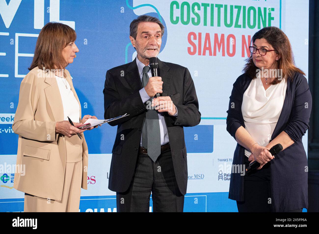 Mailand, Italien. Mai 2024. Da sinistra verso destra Elisabetta Soglio, Attilio Fontana Presidente Regione Lombardia, Rossella Sacco portavoce Forum Terzo Settore Milano, Italia - Cronaca Giovedì, 09 Maggio, 2024. (Foto di Marco Ottico/Lapresse) Einweihung der Bürgerwoche Mailand, Italien - Nachrichten Donnerstag, 09. Mai 2024. (Foto: Marco Ottico/Lapresse) Credit: LaPresse/Alamy Live News Stockfoto