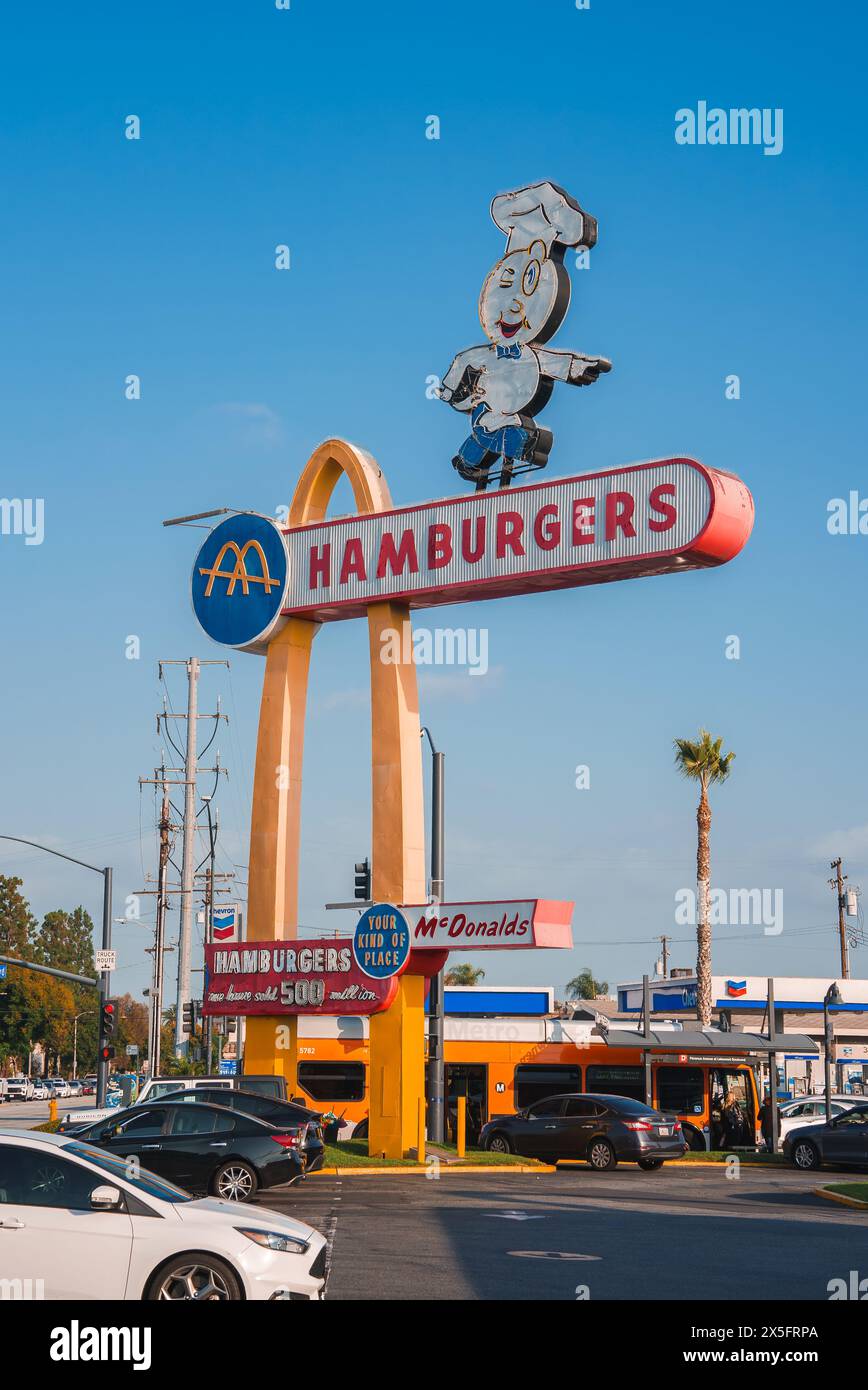 Vintage McDonald's Schild mit Hamburger Chef, Los Angeles Stockfoto