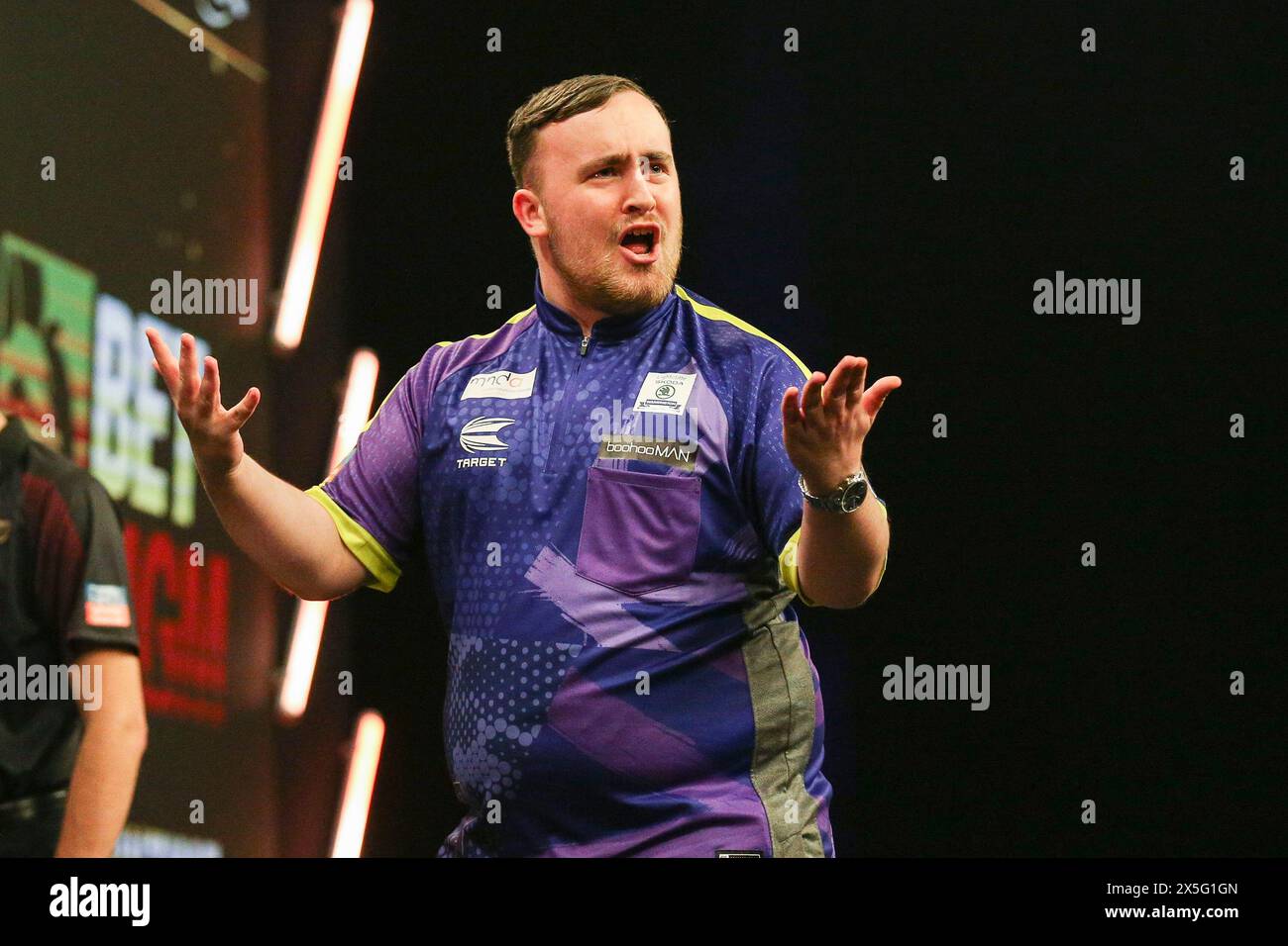 Leeds, Großbritannien. Mai 2024. Luke kleine Gesten Gesten Gesten Gesten während der BetMGM Premier League Darts, Night 15, Leeds 2024 in der First Direct Arena, Leeds, England, Vereinigtes Königreich am 9. Mai 2024 Credit: Every Second Media/Alamy Live News Stockfoto