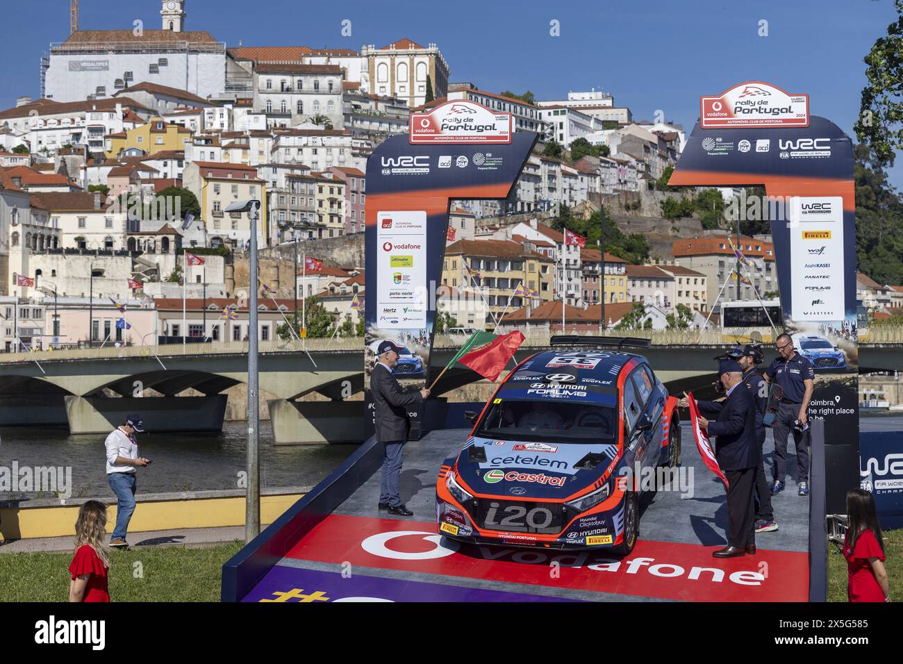 35 Kris MEEKE, Stuart LOUDON, Hyundai I2O Rally2, Action während der Rally de Portugal 2024, 5. Runde der WRC World Rally Car Championship 2024, vom 9. Bis 12. Mai 2024 in Matoshinhos, Portugal Stockfoto