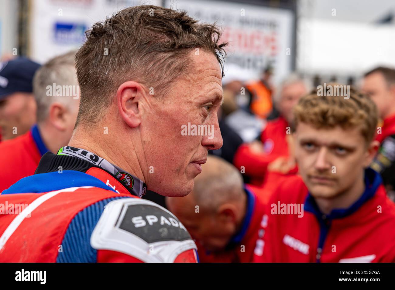 Portstewart, Großbritannien. Mai 2024. Davey Todd (74) besiegte Dean Harrison beim Amici Restorante Superstock Race beim Northwest 200 Credit: Bonzo/Alamy Live News Stockfoto
