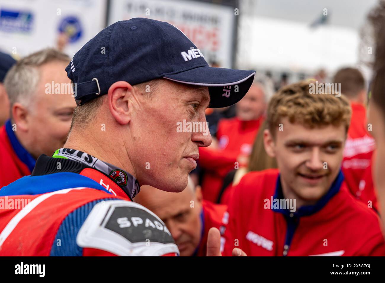 Portstewart, Großbritannien. Mai 2024. Davey Todd (74) besiegte Dean Harrison beim Amici Restorante Superstock Race beim Northwest 200 Credit: Bonzo/Alamy Live News Stockfoto