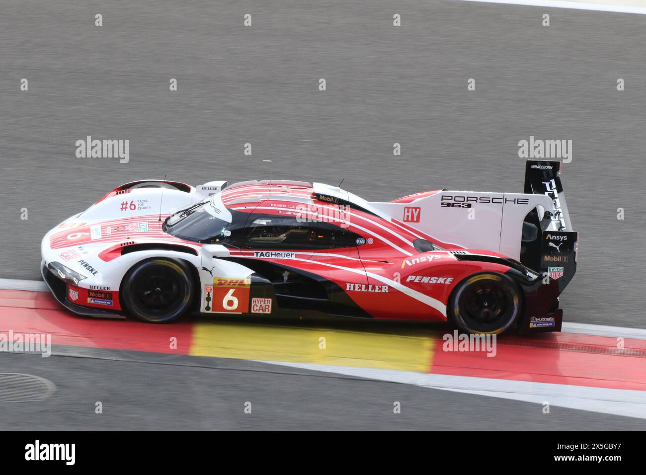 Porsche Penske Motorsport 963 im Eau Rouge Spa Mai 2024 Stockfoto