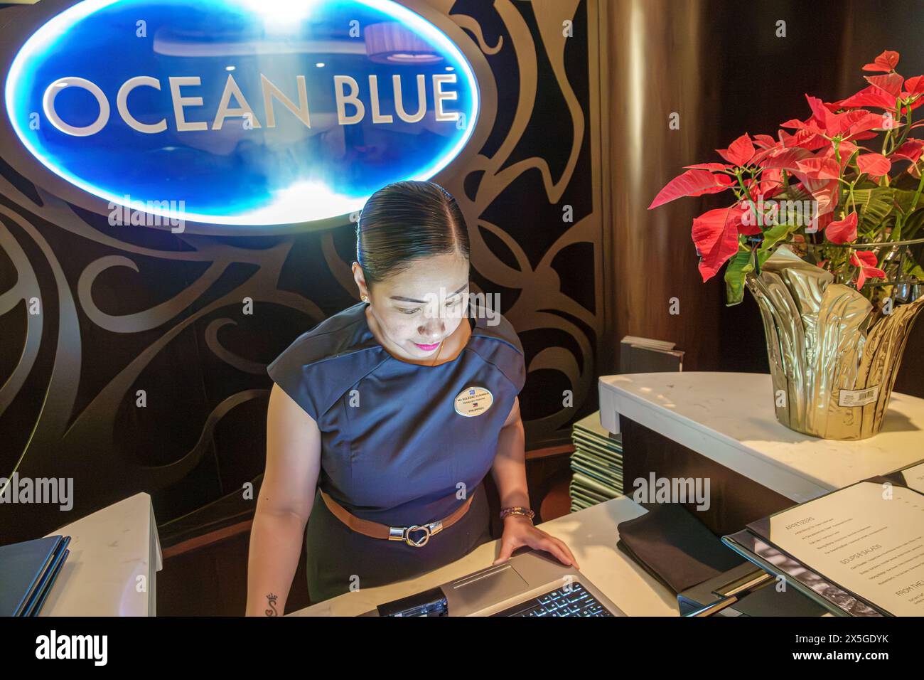 Cozumel Mexiko, Kreuzfahrthafen, norwegisches Schiff Joy Cruise Line, 7-tägiger Karibischer Reiseplan, an Bord im Inneren, Ocean Blue Seafood Specialty Restaurant Stockfoto