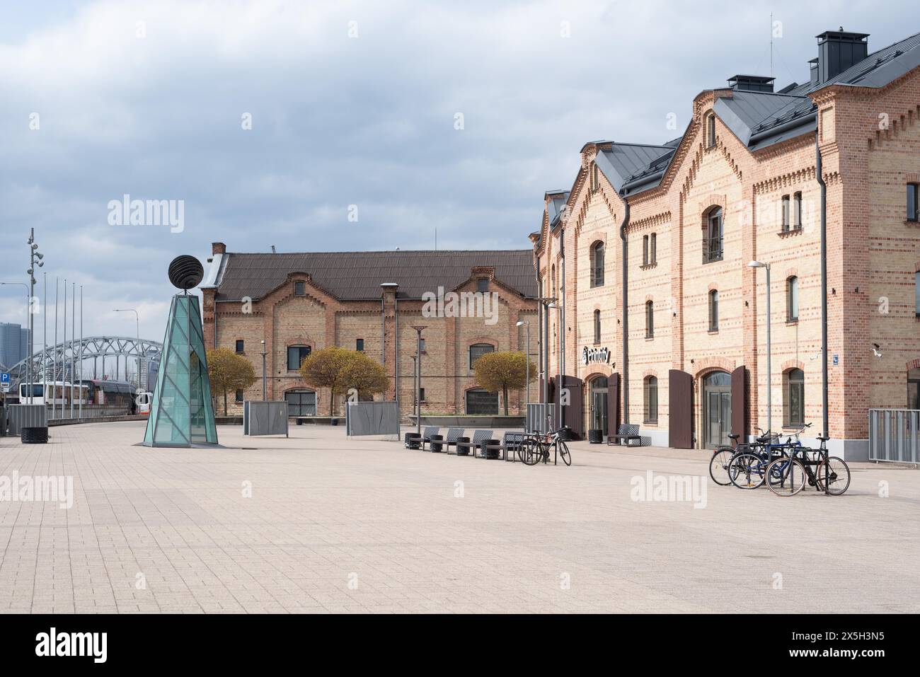 Renovierte historische Lagerhäuser am zentralen Markt, Teil des UNESCO-Weltkulturerbes, Riga, Lettland Stockfoto