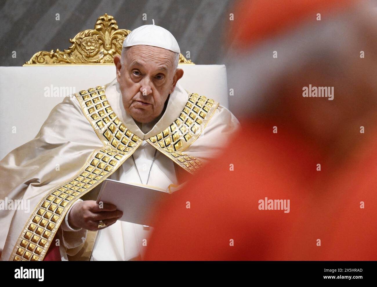 Papst Franziskus verkündet feierlich das bevorstehende Jubiläumsjahr