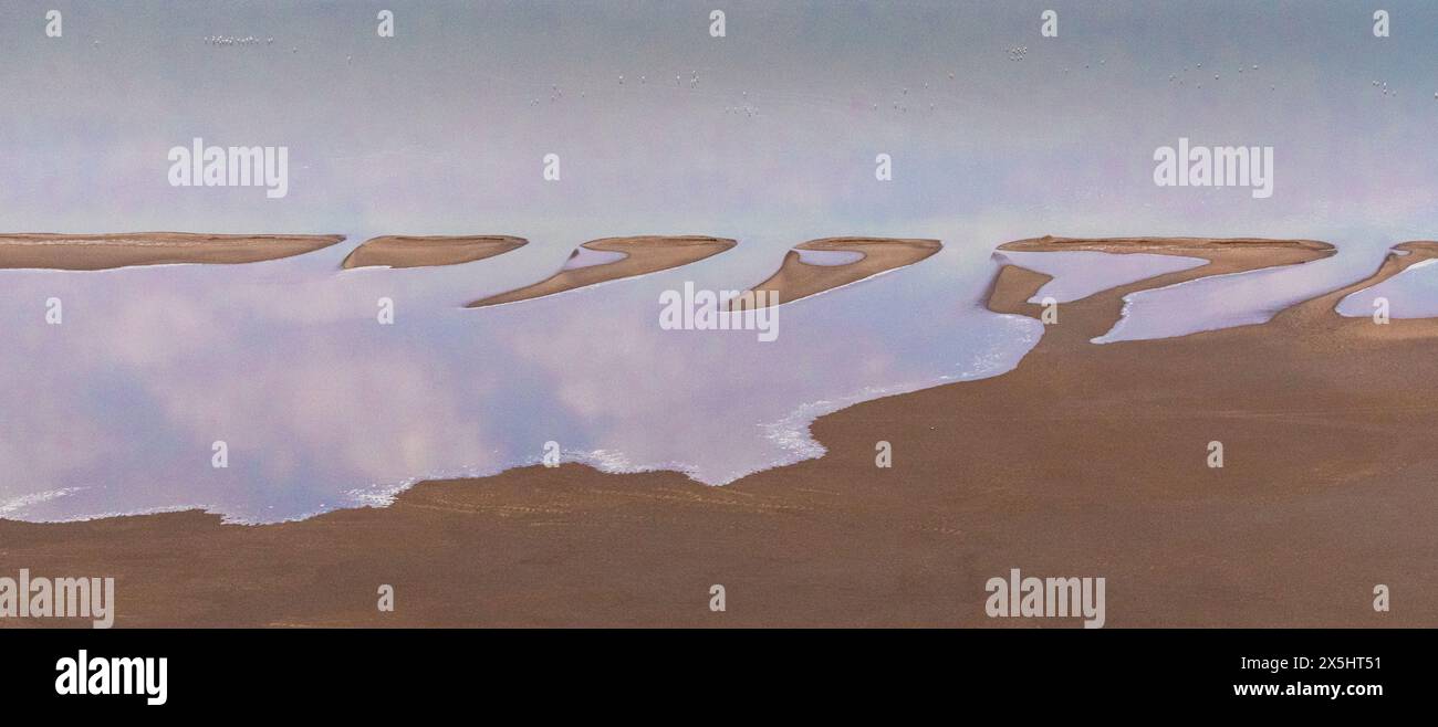 Farbmuster entlang der Skelettküste Namibias Stockfoto