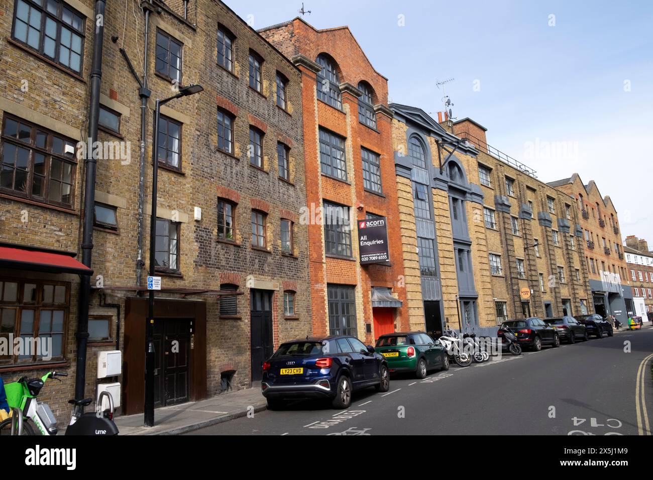 Blick auf alte historische Ledergerberei-Lagerhäuser an der Tanner Street in Bermondsey South London England Großbritannien Großbritannien KATHY DEWITT Stockfoto