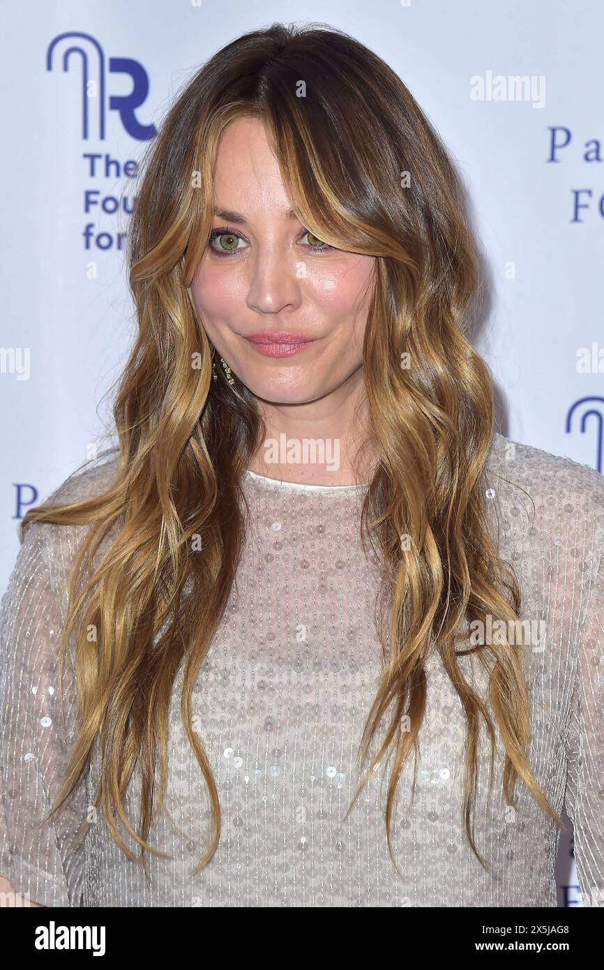 Kaley Cuoco bei der Evening from the Heart Gala 2024 zugunsten der John Ritter Stiftung für Aortengesundheit im Sunset Room. Los Angeles, 09.05.2024 *** Kaley Cuoco am Abend aus dem Herzen Gala 2024 zugunsten der John Ritter Foundation for Aortic Health im Sunset Room Los Angeles, 09 05 2024 Foto:xD.xStarbuckx/xFuturexImagex Heart_Gala_4572 Stockfoto