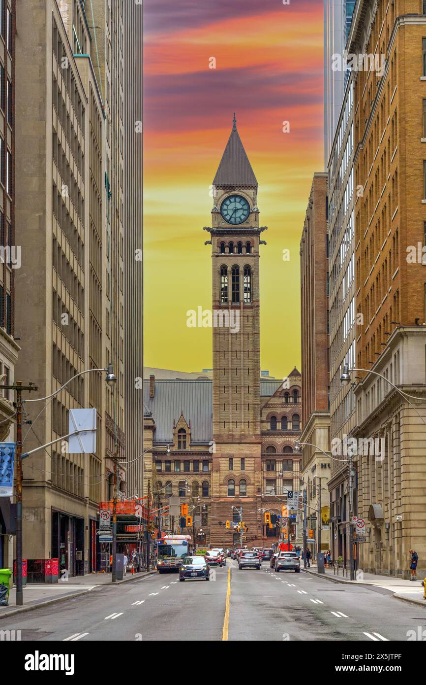Uhrenturm des Old City Hall Gebäudes, Toronto, Kanada Stockfoto