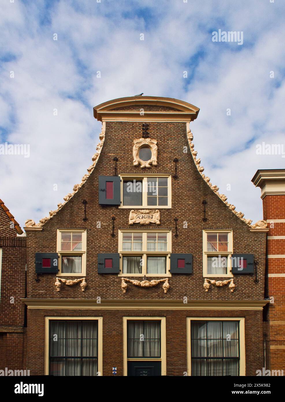 Typisch niederländische Architektur im Fischerdorf Monnickendam. (Nur Für Redaktionelle Zwecke) Stockfoto